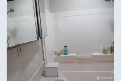 82 Pulaski Avenue, Carteret, NJ 07008 - Photo 46