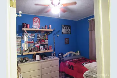 82 Pulaski Avenue, Carteret, NJ 07008 - Photo 16