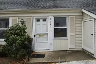 140 Plymouth Ln, Monroe Township, NJ 08831 - Photo 2