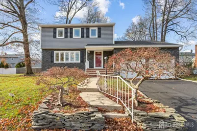 8 Periwinkle Place, Colonia, NJ 07067 - Photo 4