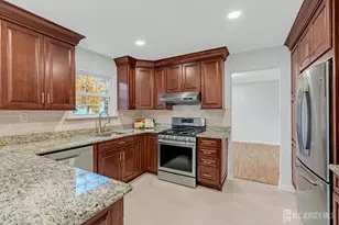 3 Van Arsdale Ct, East Brunswick Township, NJ 08816 - Photo 32