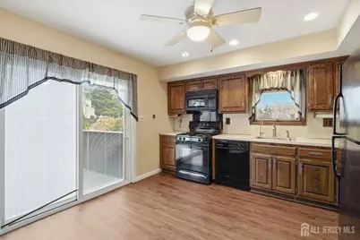 51 Malibu Court, Old Bridge Township, NJ 08857 - Photo 12
