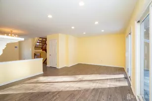 42 Chicopee Dr, Montgomery Township, NJ 08540 - Photo 8