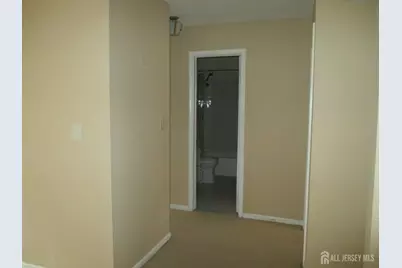 1406 Woodbridge Commons Way, Iselin, NJ 08830 - Photo 10