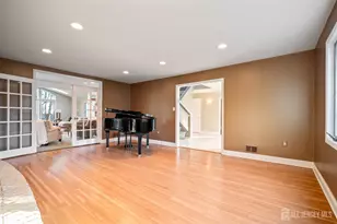 3 Franklin Ct, East Brunswick Township, NJ 08816 - Photo 4