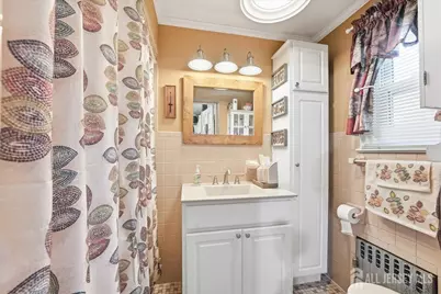 48 Bloomfield Avenue, Edison, NJ 08837 - Photo 10