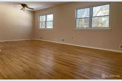 [Address not provided], Plainsboro Township, NJ 08536 - Photo 4