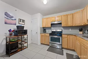 168 Forest Dr, Piscataway Township, NJ 08854 - Photo 14