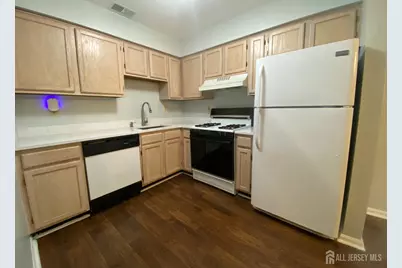 215 Waterford Drive, Middlesex, NJ 08817 - Photo 4