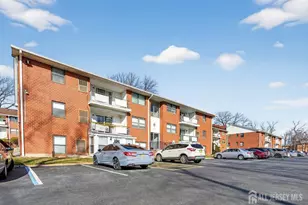 1300 Rock Ave, North Plainfield, NJ 07060 - Photo 4