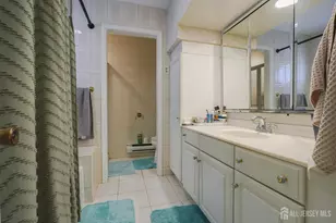 675 Yarborough Way, Monroe Township, NJ 08831 - Photo 32