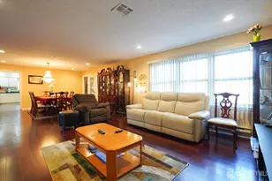 675 Yarborough Way, Monroe Township, NJ 08831 - Photo 10