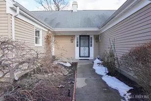 675 Yarborough Way, Monroe Township, NJ 08831 - Photo 6