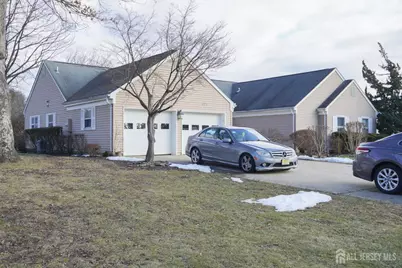 675 Yarborough Way #A, Monroe Township, NJ 08831 - Photo 4