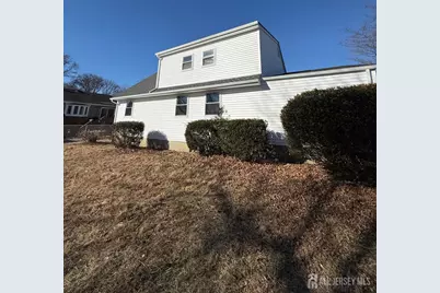 1290 Barkley Place, North Brunswick Township, NJ 08902 - Photo 2