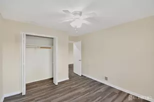 111 Keystone Ct, Woodbridge Township, NJ 07095 - Photo 20