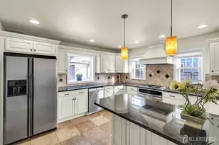 303 Ashland Rd, Middlesex, NJ 08846 - Photo 14