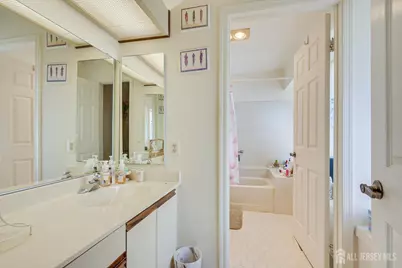 25 Martin Van Buren Drive, Monroe Township, NJ 08831 - Photo 24