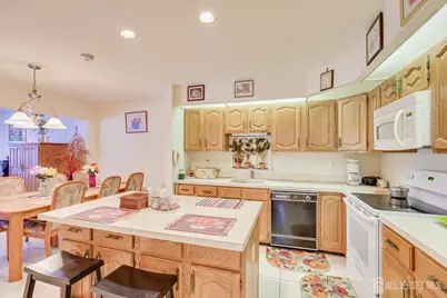 25 Martin Van Buren Drive, Monroe Township, NJ 08831 - Photo 16