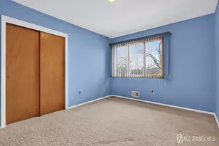 30 Iroquois Dr, Sayreville, NJ 08859 - Photo 14