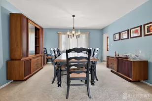 30 Iroquois Dr, Sayreville, NJ 08859 - Photo 10