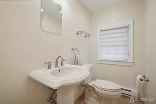 12 Edgewood Rd, Edison, NJ 08820 - Photo 24