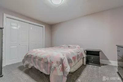 33 Vandeventer Court, Sayreville, NJ 08872 - Photo 18