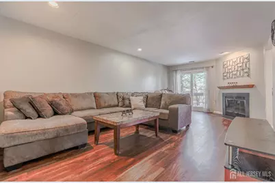 33 Vandeventer Court, Sayreville, NJ 08872 - Photo 4