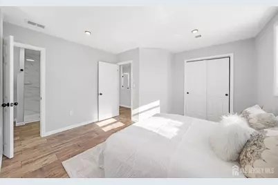 720 Bordentown Avenue, South Amboy, NJ 07889 - Photo 16