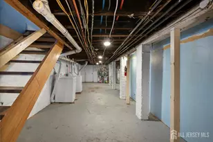 111 Center St, Metuchen, NJ 08840 - Photo 28