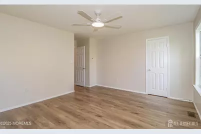 8 Benjamin Franklin Drive, Monroe Township, NJ 08831 - Photo 20