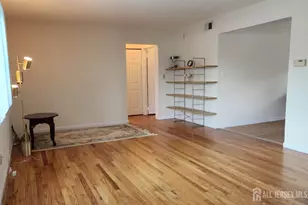 182 Evergreen Rd, Edison, NJ 08837 - Photo 2