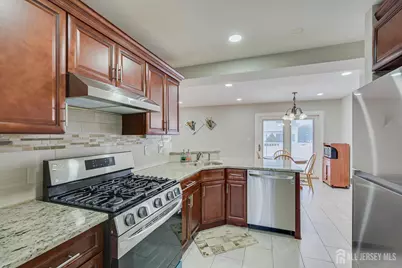 51 Cherrywood Drive, Piscataway Township, NJ 08854 - Photo 10