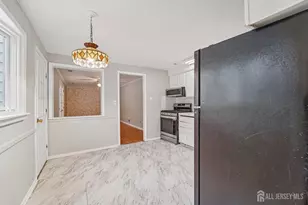 32 Waverly Dr West Dr, Middlesex, NJ 08817 - Photo 16