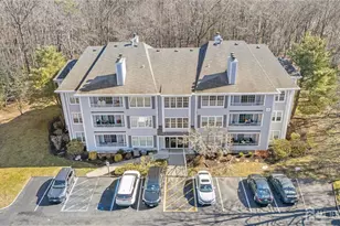 312 Raintree Ct, Helmetta, NJ 08828 - Photo 40