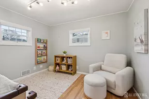 32 Tanglewood Ln, Colonia, NJ 07067 - Photo 8