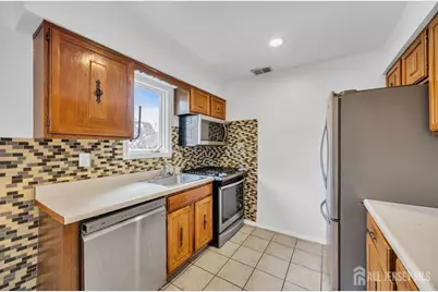 108 Paul Robeson Boulevard, New Brunswick, NJ 08901 - Photo 8