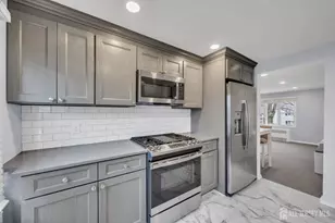 29B Garfield Park, Edison, NJ 08837 - Photo 4