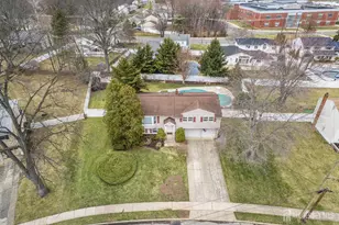 7 Snowden Rd, East Brunswick Township, NJ 08816 - Photo 2