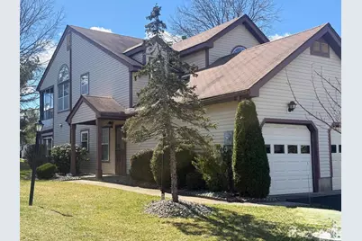 8 Ingram Drive #D, Monroe Township, NJ 08831 - Photo 2