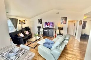 8 Ingram Dr, Monroe Township, NJ 08831 - Photo 12