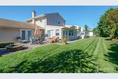 38 Holly Drive, Sayreville, NJ 08859 - Photo 4