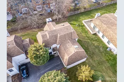 28 Nicole Terrace, Edison, NJ 08820 - Photo 2