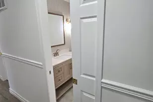 28 Rothwell Dr, Monroe Township, NJ 08831 - Photo 14