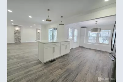 28 Rothwell Drive, Monroe Township, NJ 08831 - Photo 4