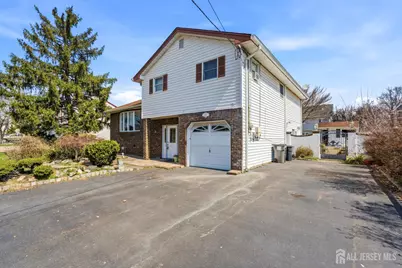 131 Walnut Avenue, Clark Township, NJ 07066 - Photo 4