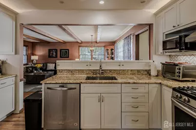 25 Colburn Road, East Brunswick Township, NJ 08816 - Photo 10