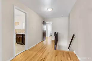 8 Queens Pl, Old Bridge Township, NJ 08857 - Photo 32