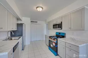 1607 Edison Glen Terrace, Edison, NJ 08837 - Photo 8