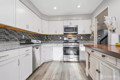 5 Ardsley Square, Sayreville, NJ 08859 - Photo 10